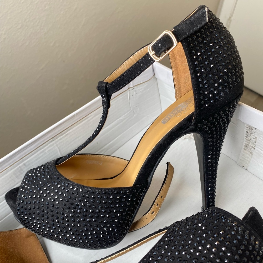 Elegant Black Rhinestone Embellished Women's Heels